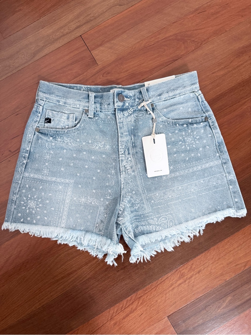 KanCan Light Wash High-Rise Distressed bandeau print Denim Shorts